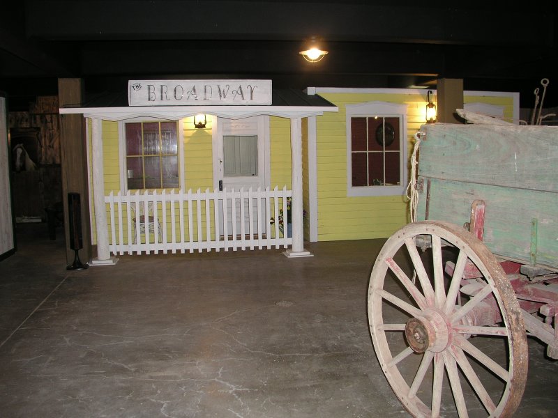Broadway Hotel